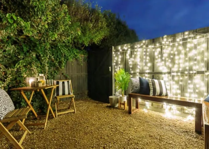 Quite, Quaint & Private Guesthouse, Sleeps 6
