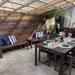 Quite, Quaint & Private Guesthouse, Sleeps 6